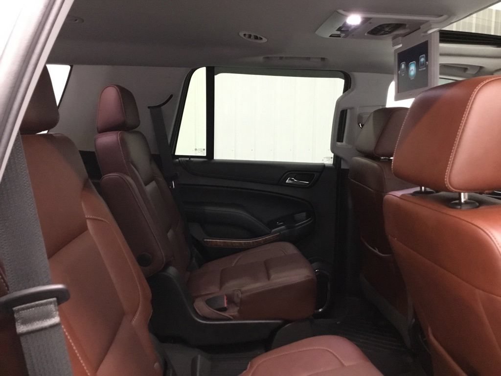 Used 2019 Chevrolet Tahoe Premier w/ Premier Plus Edition AWD/4WD image 19