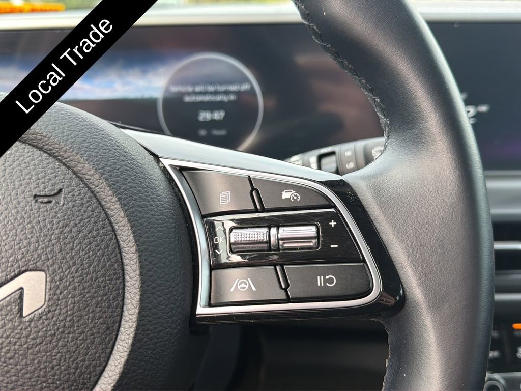 Used 2024 Kia Seltos EX image 16