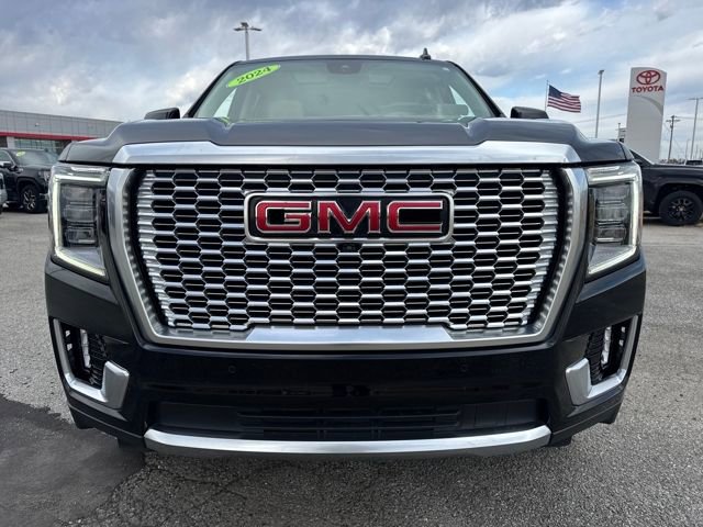 Used 2024 GMC Yukon Denali w/ Max Trailering Package image 8