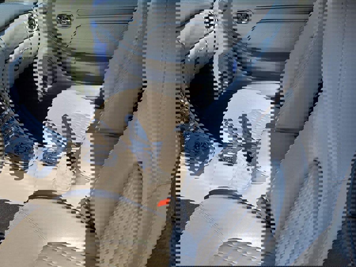 Used 2005 Maserati Spyder GT image 2