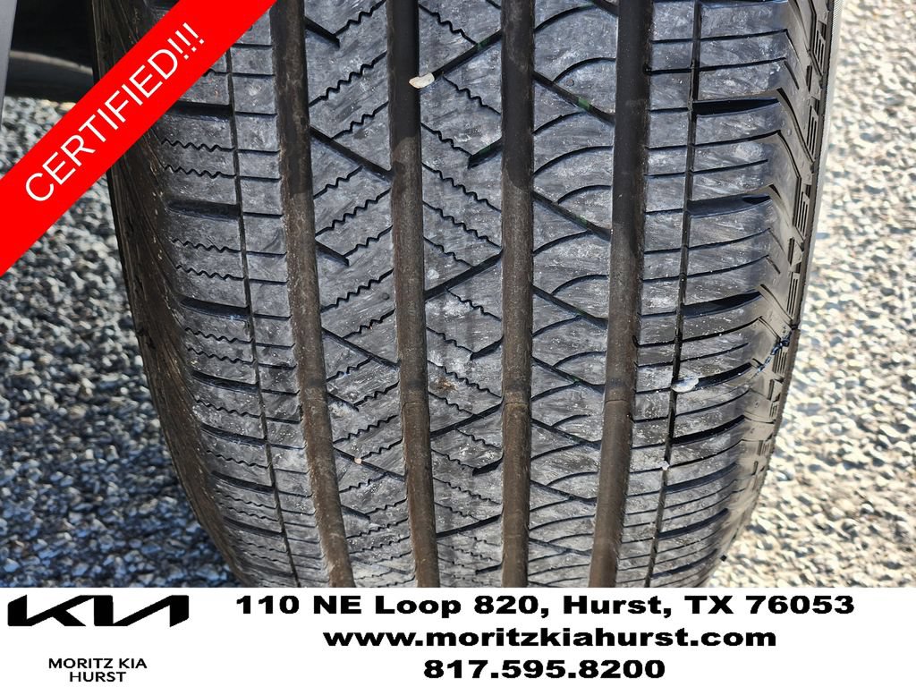 Certified 2026 Kia Sorento LX FWD image 10