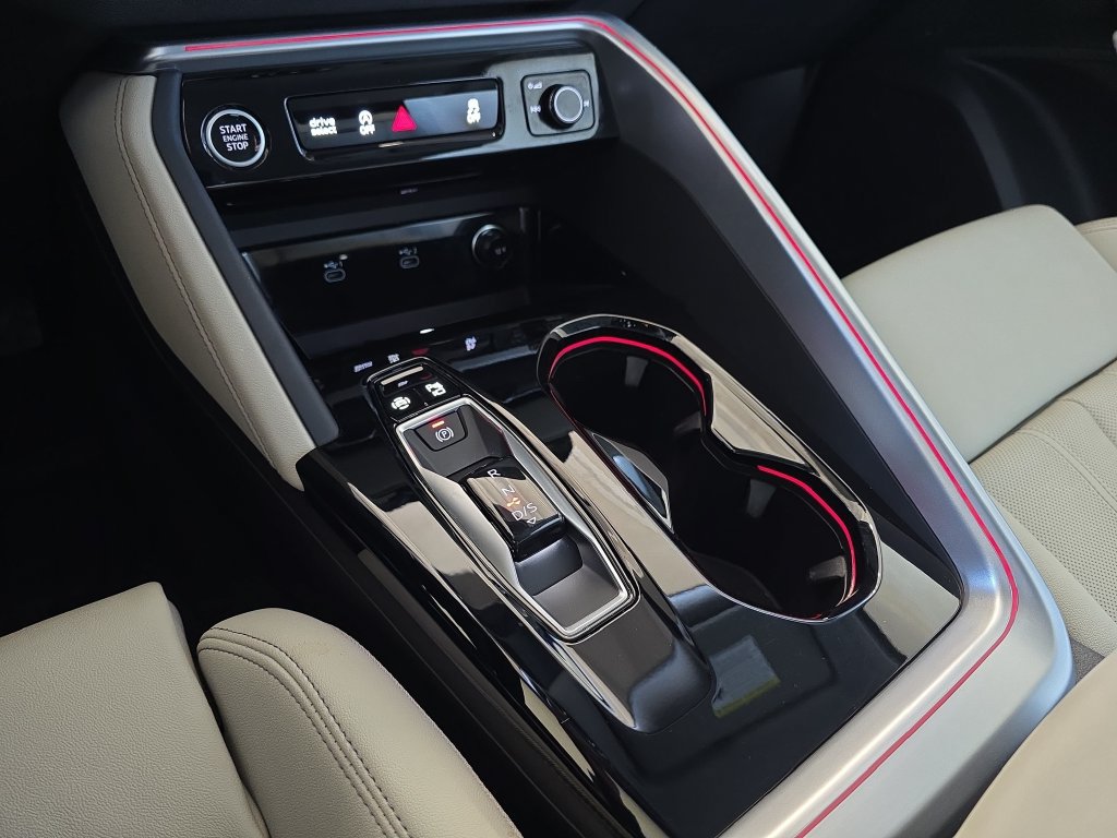 Used 2025 Audi Q5 Premium w/ Premium Plus AWD/4WD image 27