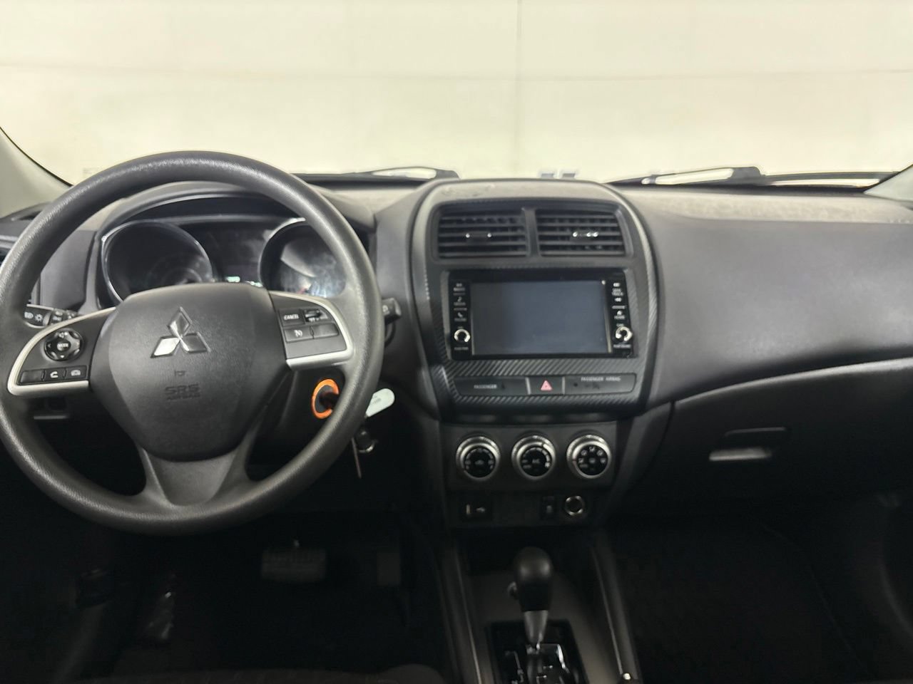 Used 2025 Mitsubishi Outlander Sport ES AWD/4WD image 23