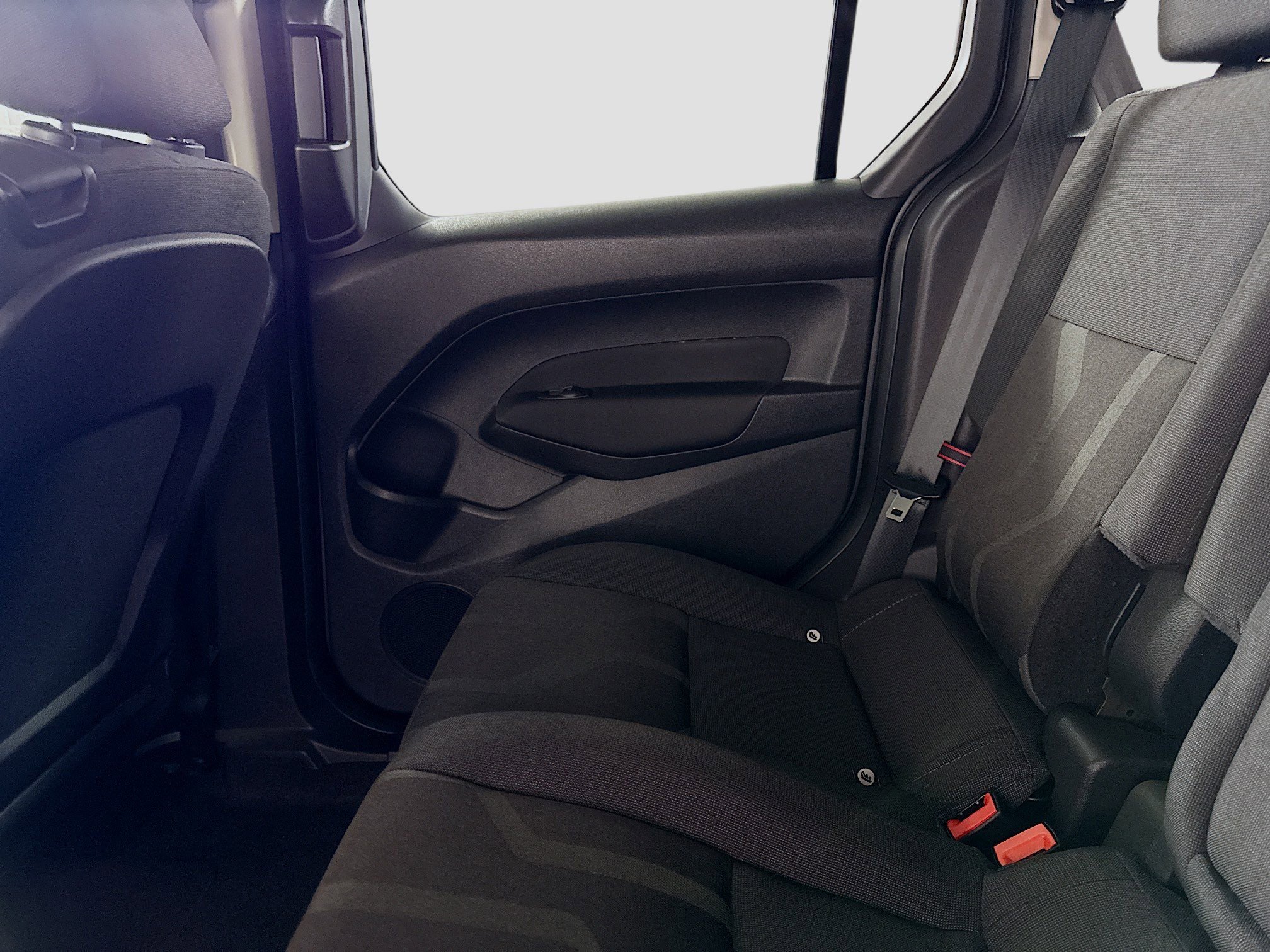 Used 2016 Ford Transit Connect XLT image 27