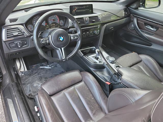 Used 2016 BMW M4 Convertible RWD image 2