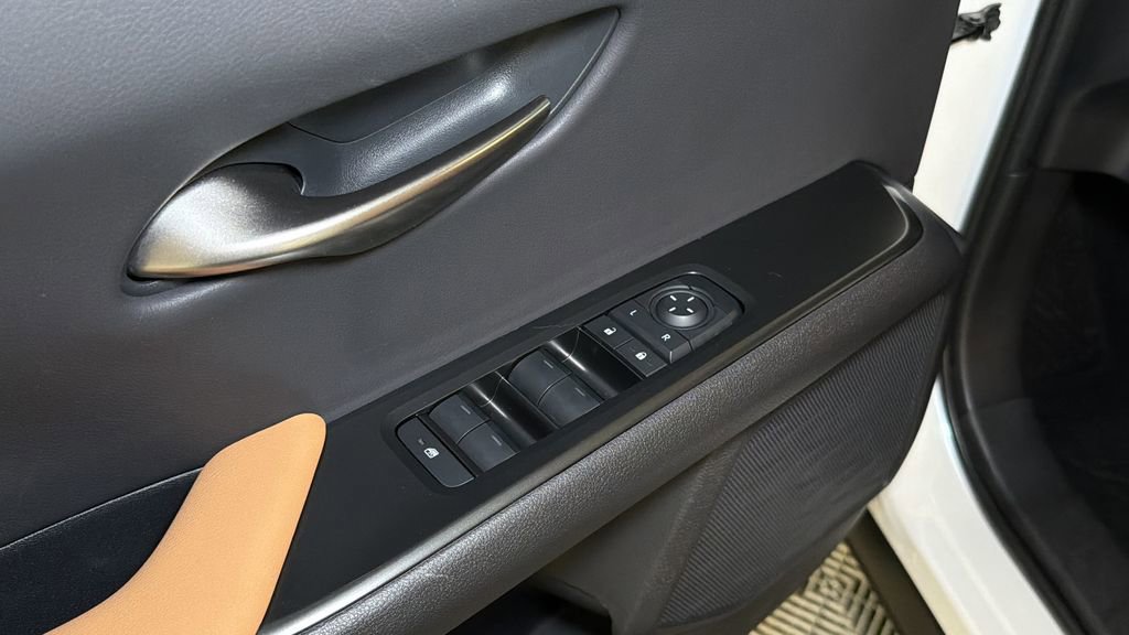 Used 2025 Lexus UX 300h AWD w/ Accessory Package (Z1) image 27