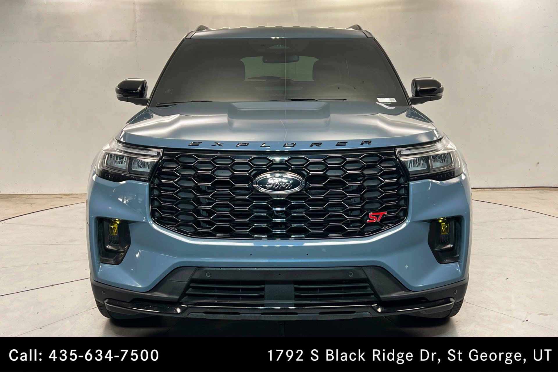 Used 2025 Ford Explorer ST AWD/4WD image 8