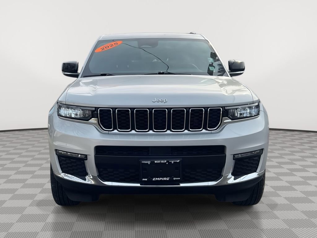 Used 2025 Jeep Grand Cherokee L Limited image 2