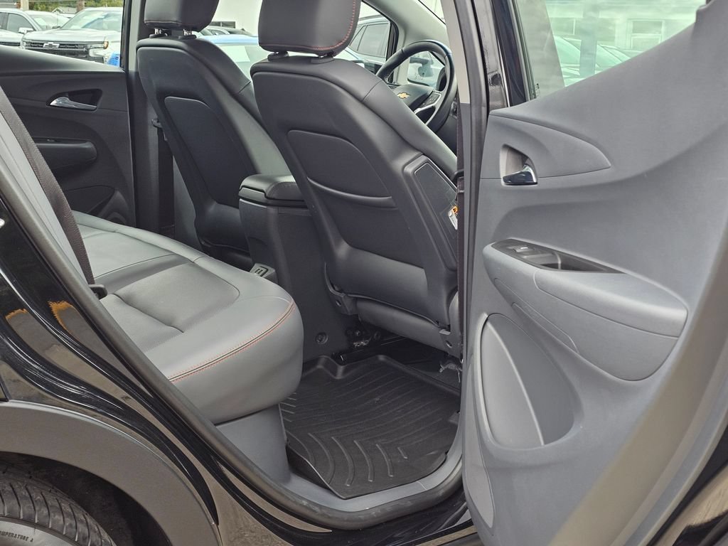 Used 2020 Chevrolet Bolt Premier w/ Infotainment Package FWD image 15