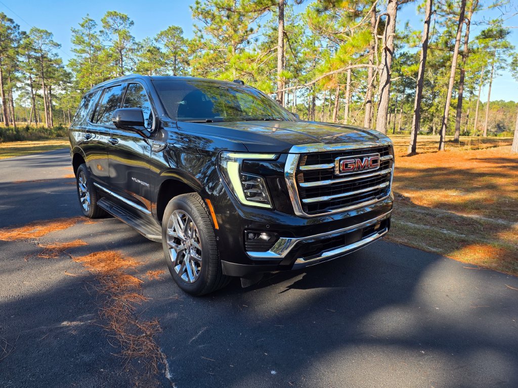 Used 2026 GMC Yukon Elevation w/ Elevation Premium Package RWD image 7