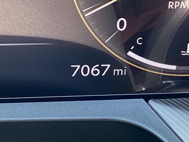 Used 2025 INFINITI QX80 Luxe RWD image 18