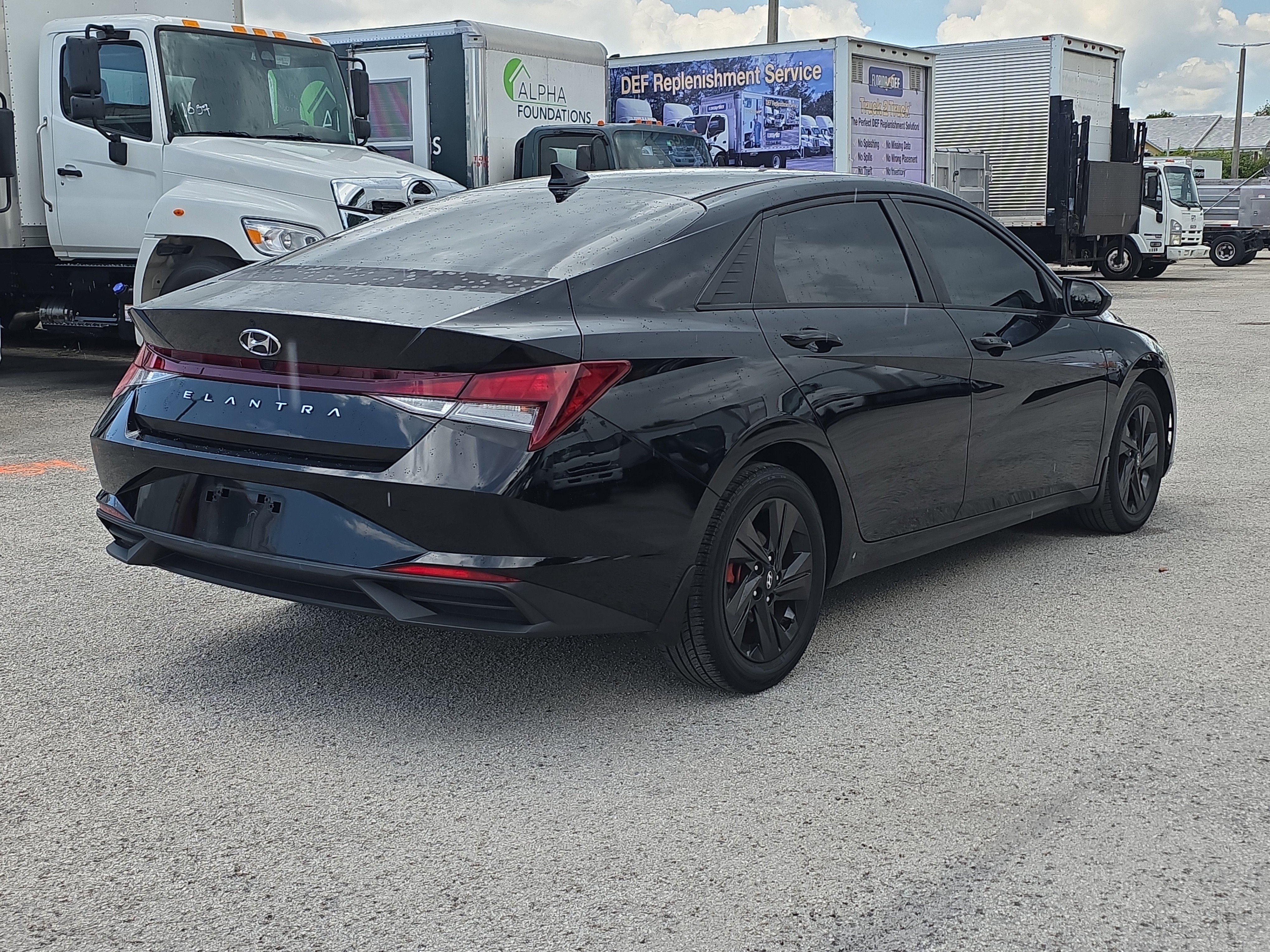 Used 2022 Hyundai Elantra SEL FWD image 7