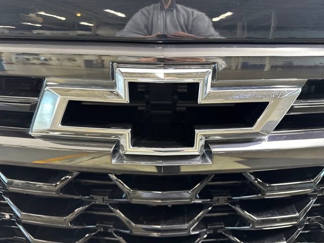 Used 2025 Chevrolet Silverado 1500 ZR2 w/ Technology Package image 9