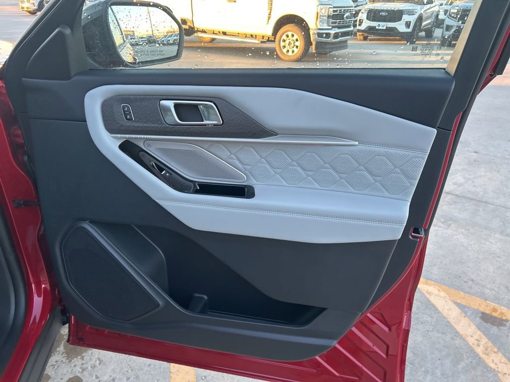 New 2026 Ford Explorer Platinum w/ LUX Leather Package image 9