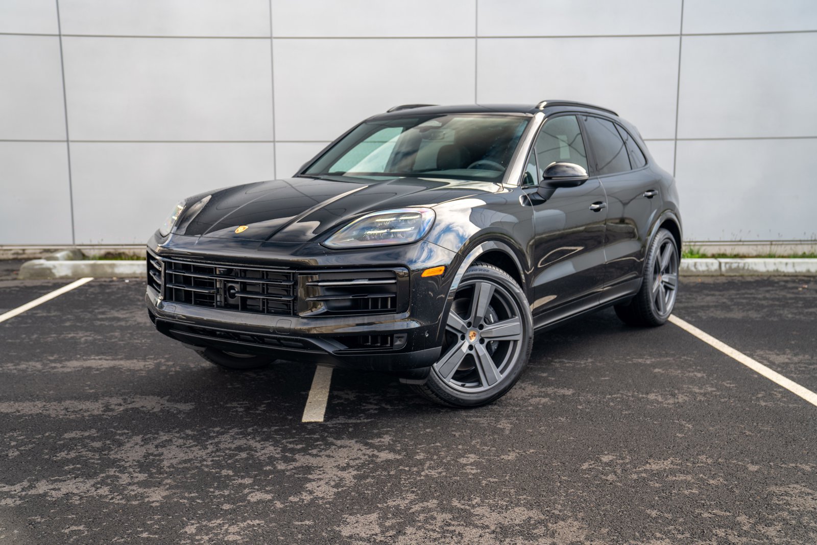 Certified 2026 Porsche Cayenne AWD/4WD image 1