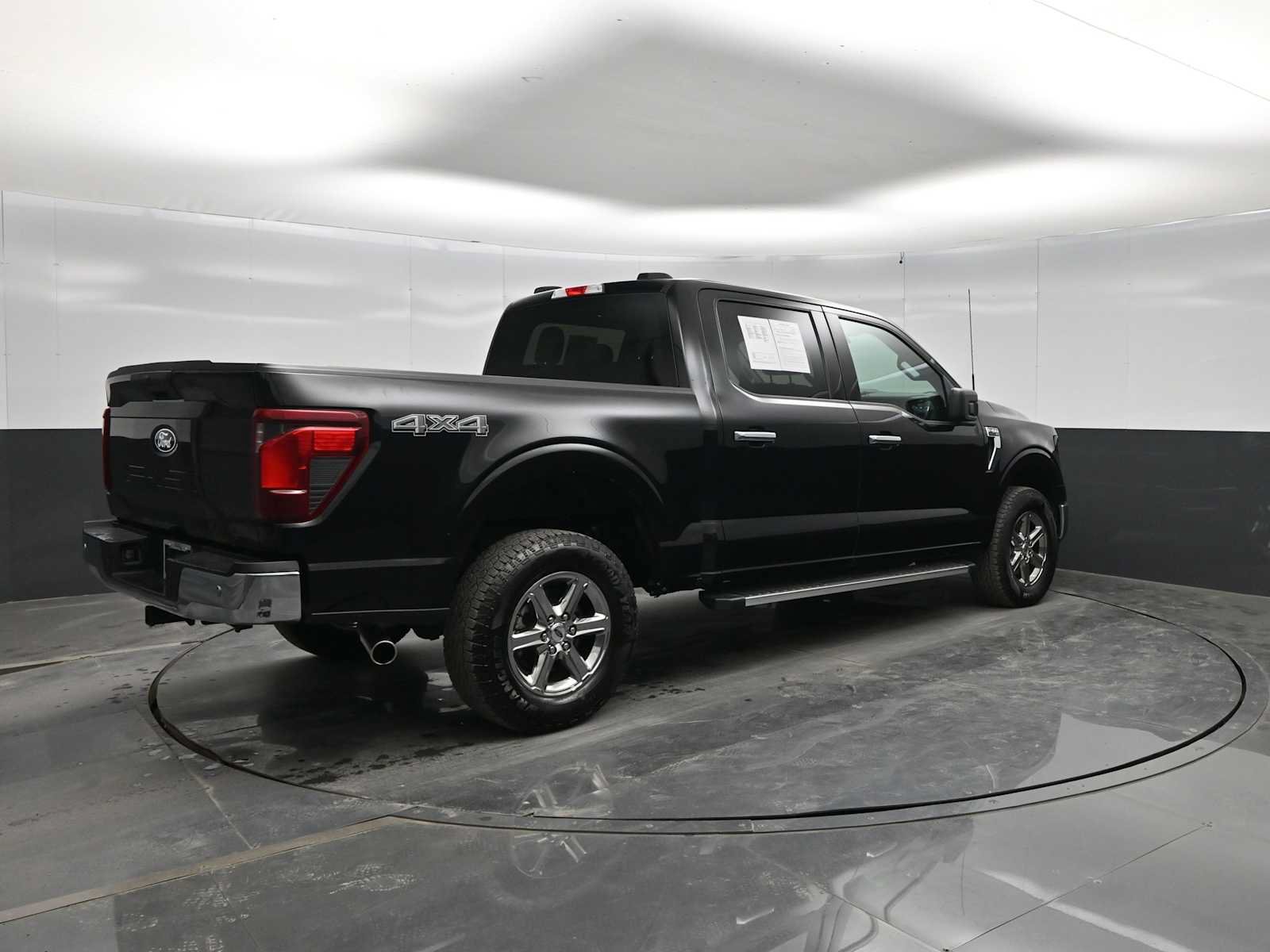 Used 2025 Ford F150 XLT w/ Equipment Group 301A Standard AWD/4WD image 7