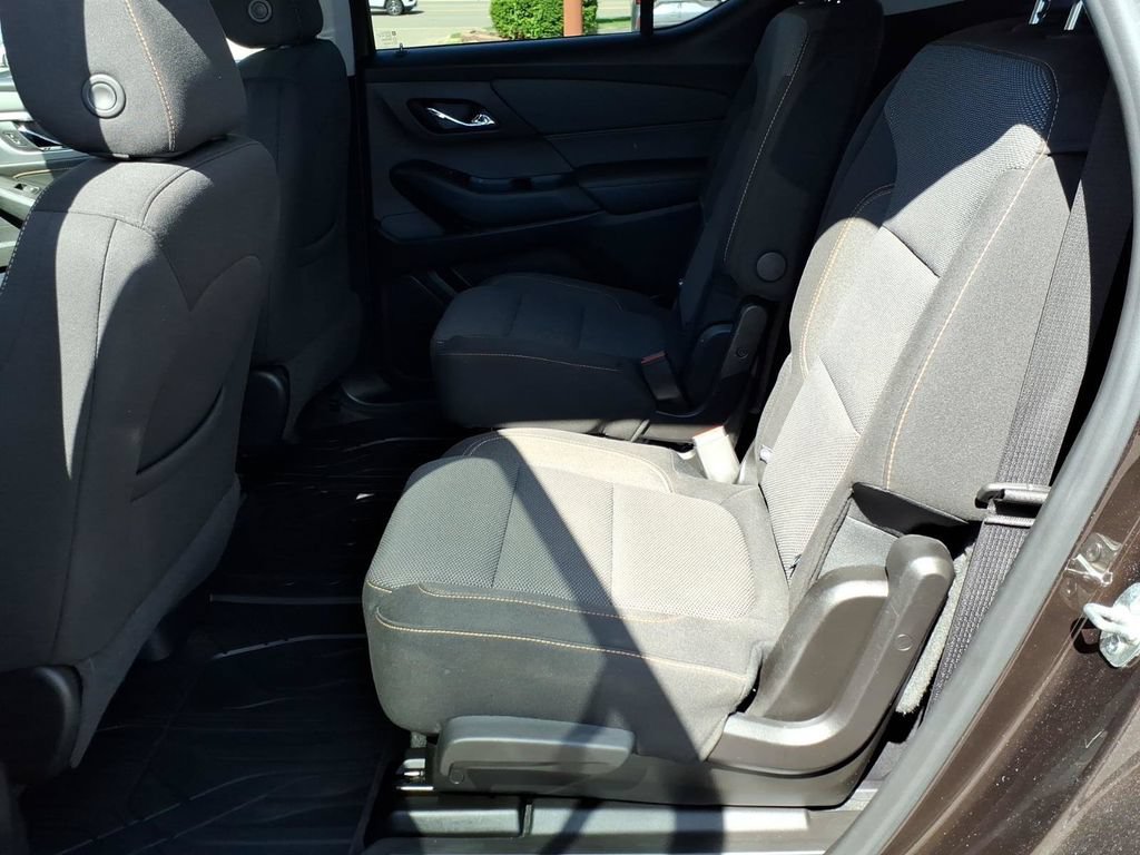 Used 2019 Chevrolet Traverse LT w/ LPO, Floor Liner Package AWD/4WD image 11