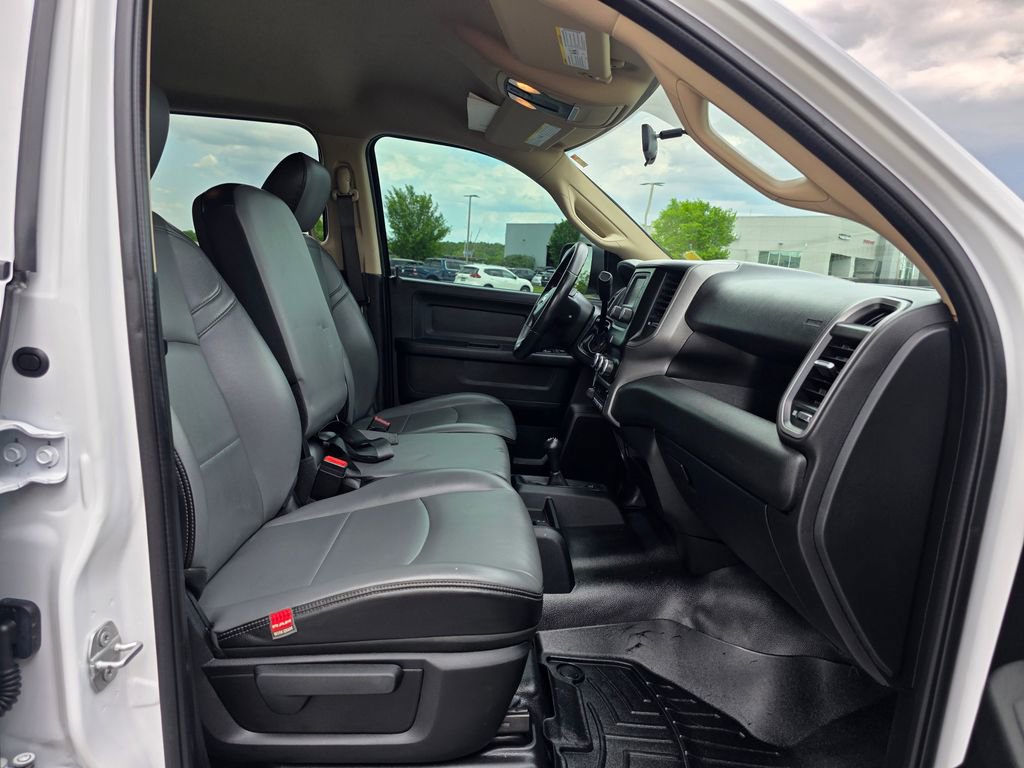 Used 2020 RAM 3500 Tradesman w/ Chrome Appearance Group AWD/4WD image 36