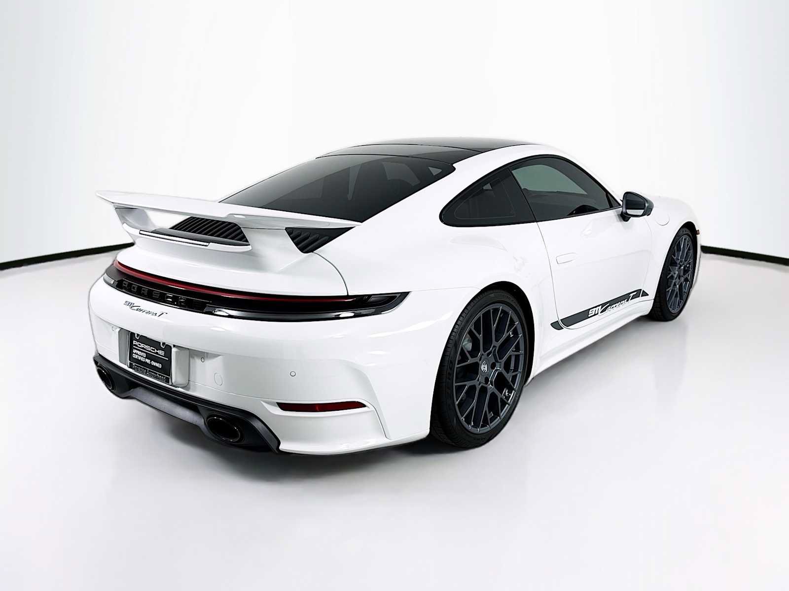 Certified 2025 Porsche 911 Carrera T RWD image 9