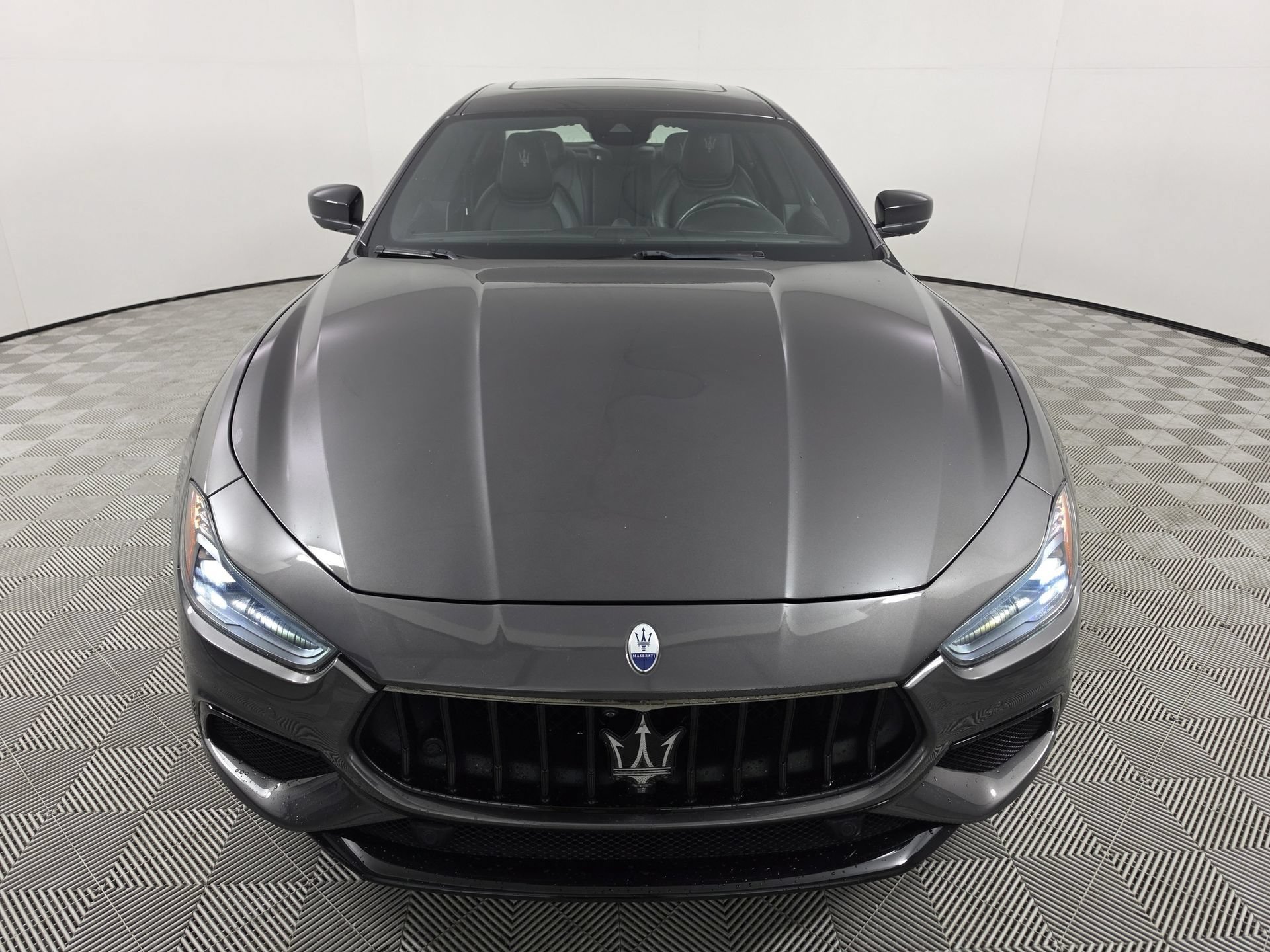 Used 2023 Maserati Ghibli Modena Q4 AWD/4WD image 37