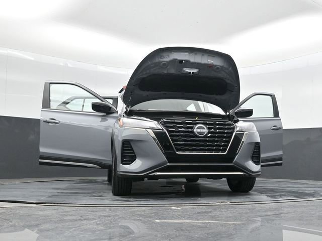 Used 2024 Nissan Kicks SR image 43