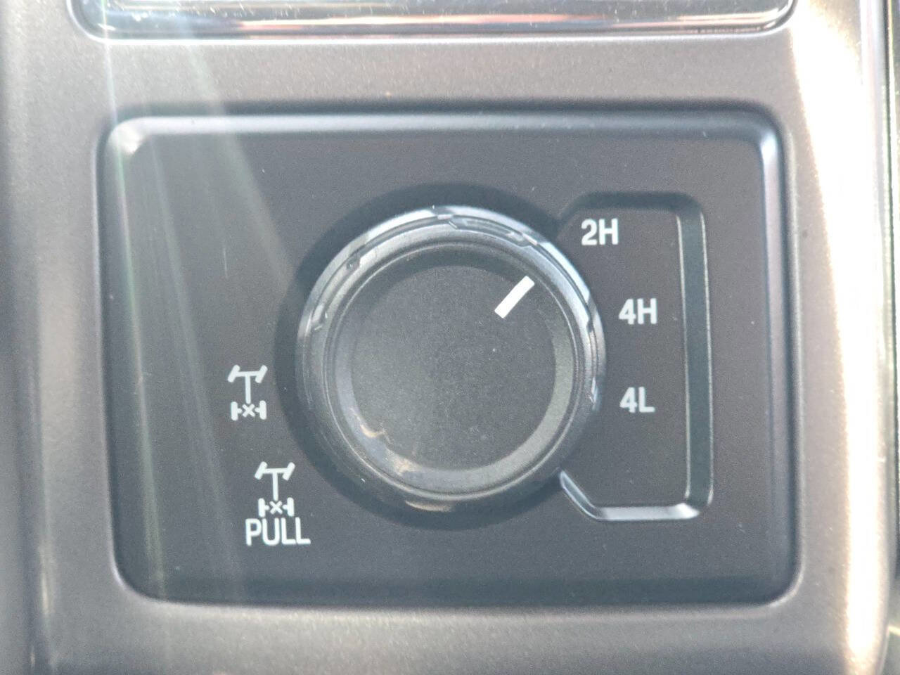 Used 2015 Ford F150 XLT w/ Equipment Group 301A Mid image 5