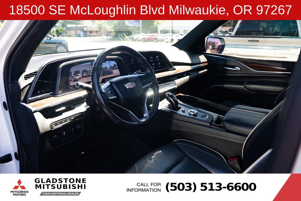 Used 2021 Cadillac Escalade ESV Premium Luxury w/ Performance Package AWD/4WD image 19