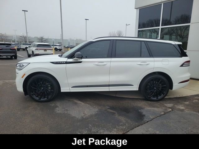 Certified 2024 Lincoln Aviator Black Label w/ Jet Package image 4