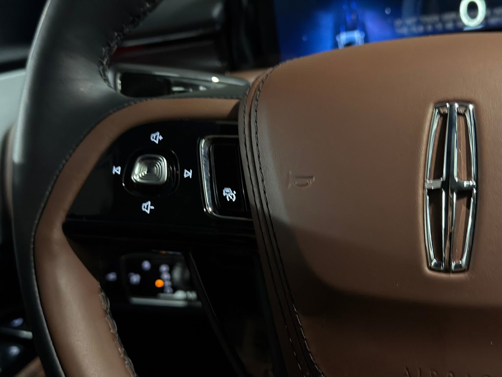 New 2026 Lincoln Aviator Reserve image 25