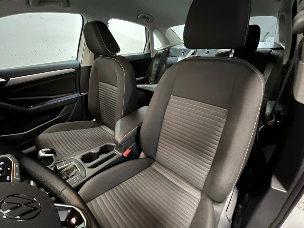 Used 2023 Volkswagen Jetta S image 11