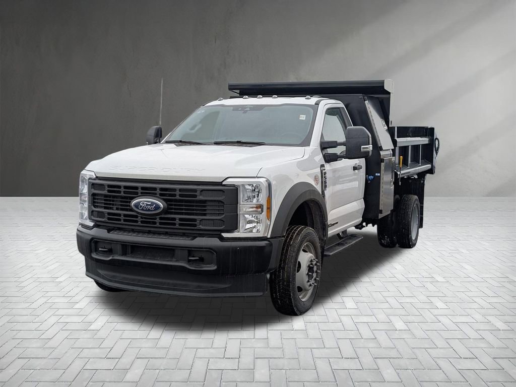 New 2025 Ford F550 4x4 Regular Cab Super Duty image 2