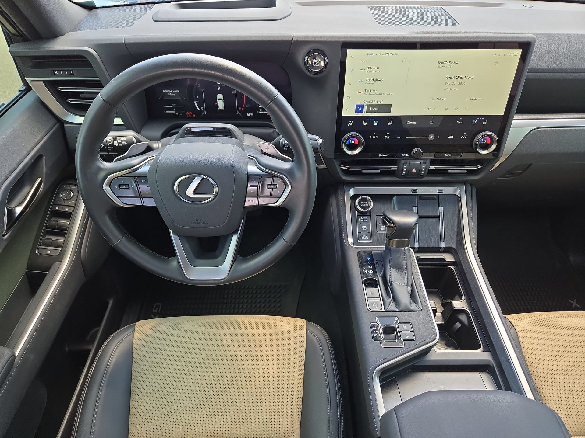 Used 2025 Lexus GX 550 AWD/4WD image 14