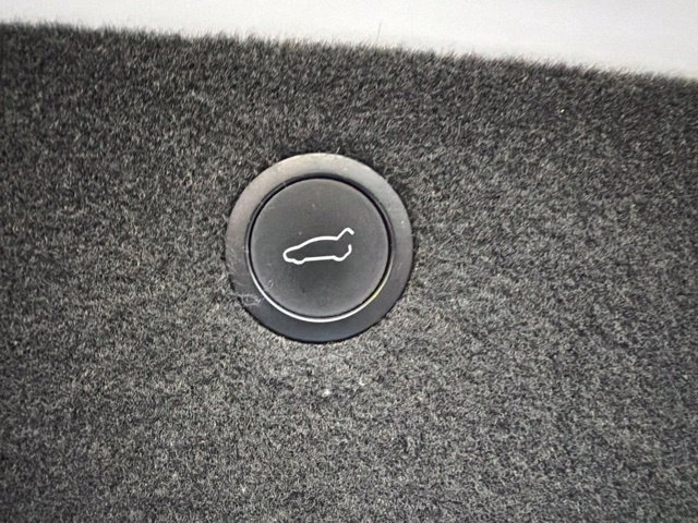 Used 2022 Tesla Model X AWD/4WD image 9