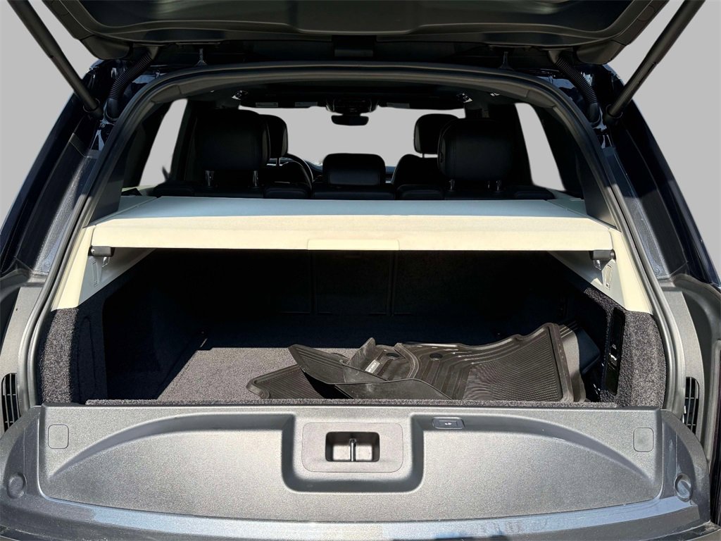 Used 2023 Land Rover Range Rover SE image 17