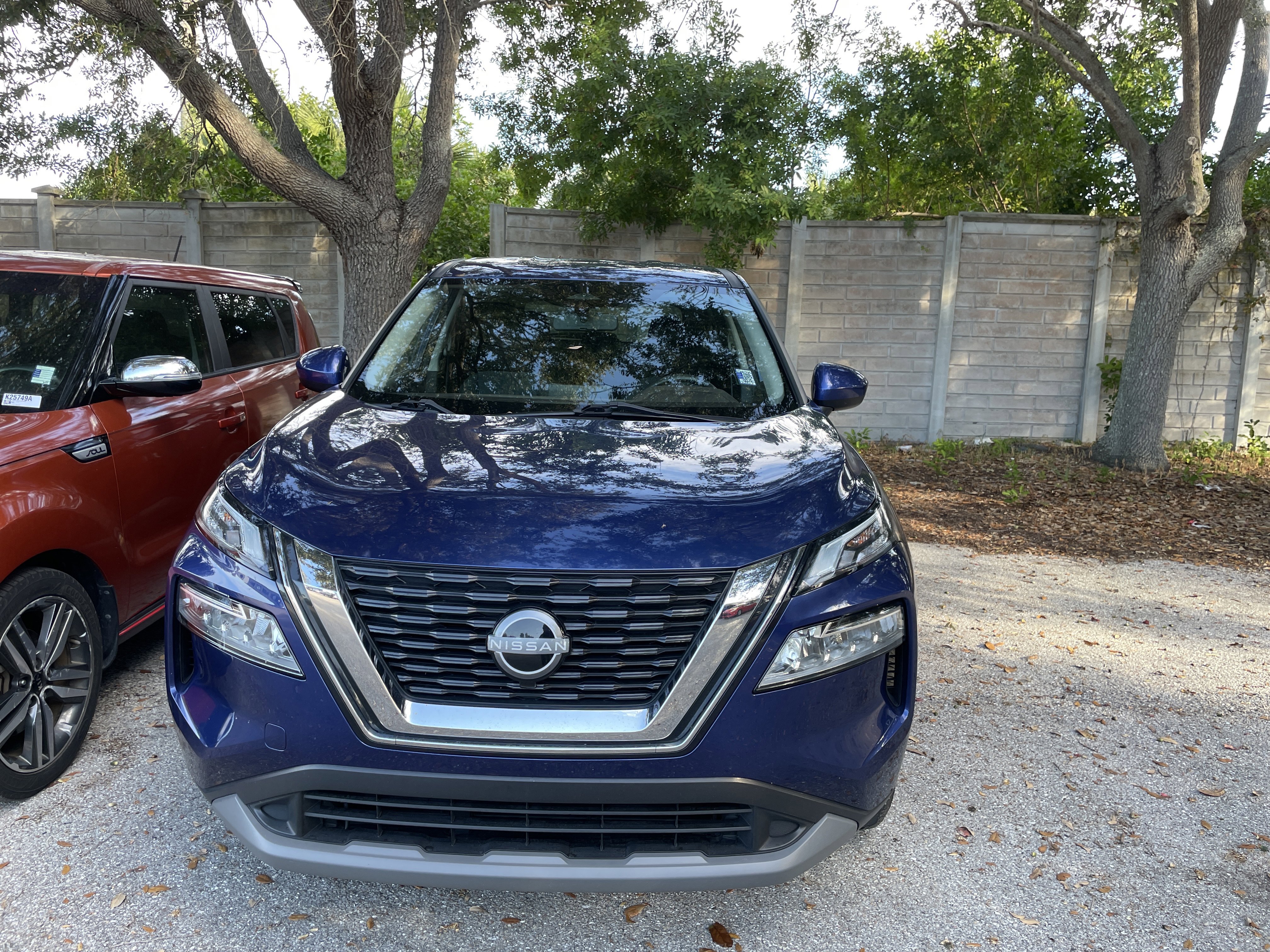 Used 2023 Nissan Rogue SV image 35