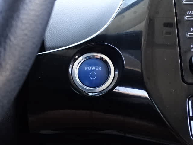 Used 2022 Toyota Prius LE FWD image 29