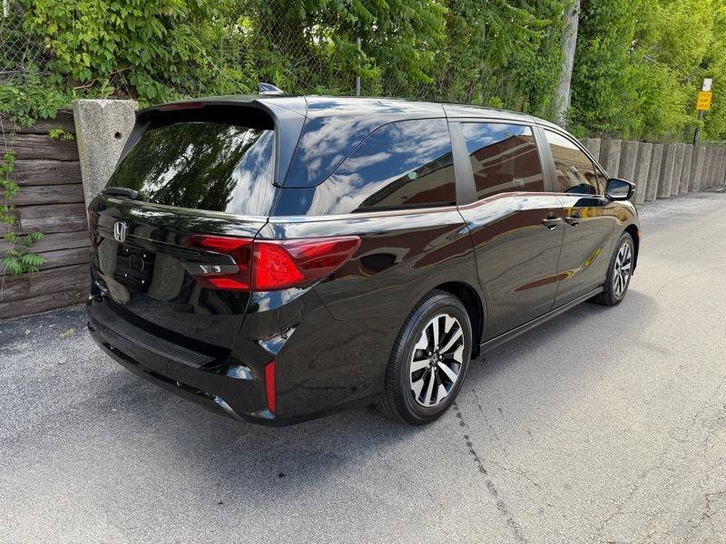 Used 2025 Honda Odyssey EX-L image 9
