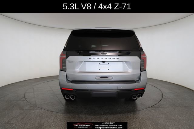 Used 2025 Chevrolet Suburban Z71 image 15