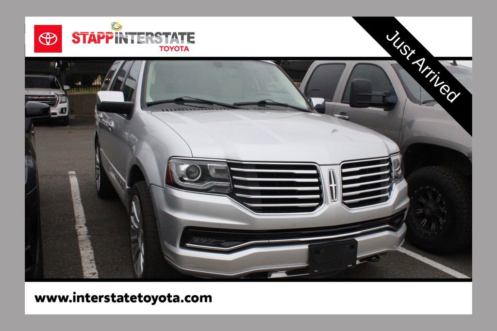Used 2015 Lincoln Navigator 4WD w/ Equipment Group 101A Reserve image 1