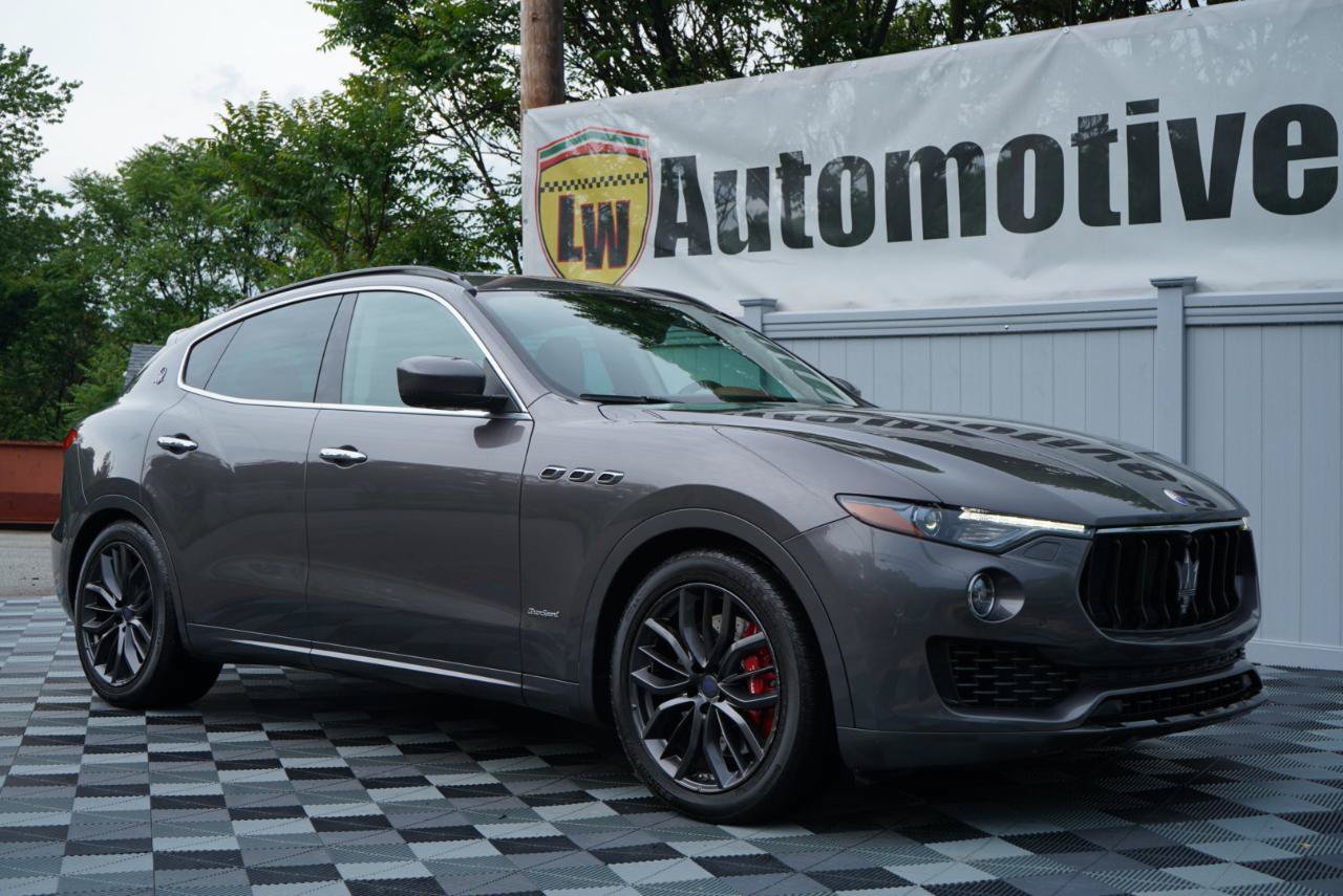 Used 2018 Maserati Levante S GranSport AWD/4WD image 3