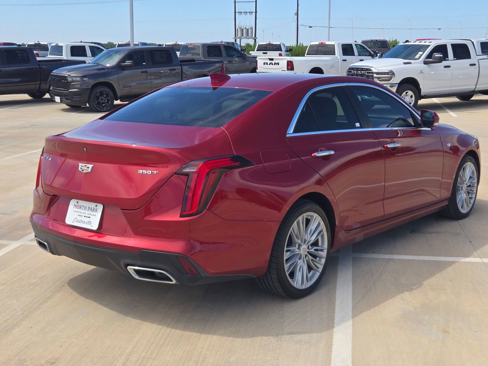 Used 2022 Cadillac CT4 Premium Luxury RWD image 3