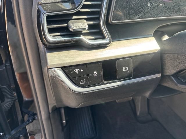 Used 2024 Kia Sportage X-Line w/ X-Line Premium Package AWD/4WD image 21