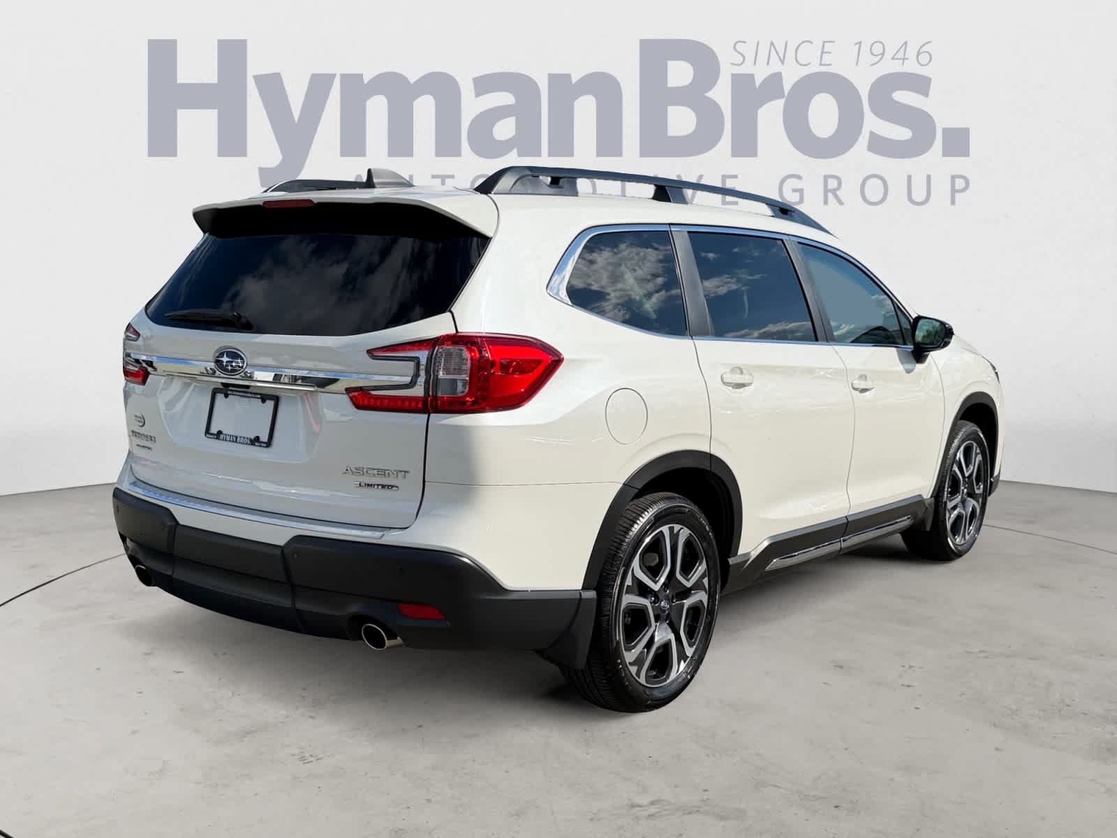 Certified 2025 Subaru Ascent Limited AWD/4WD image 3