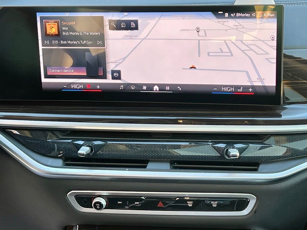 Used 2024 BMW X7 xDrive40i w/ Premium Package image 19