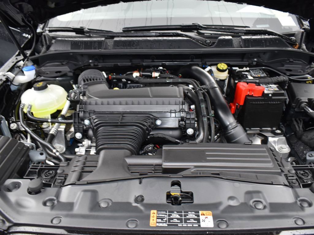 New 2025 Lincoln Corsair Reserve w/ Equipment Group 202A image 19