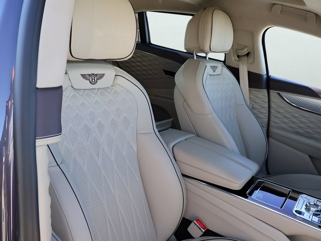 Used 2023 Bentley Flying Spur Azure AWD/4WD image 14