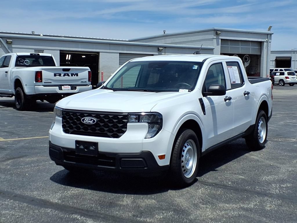 Used 2025 Ford Maverick XL w/ Equipment Group 102A AWD/4WD image 2