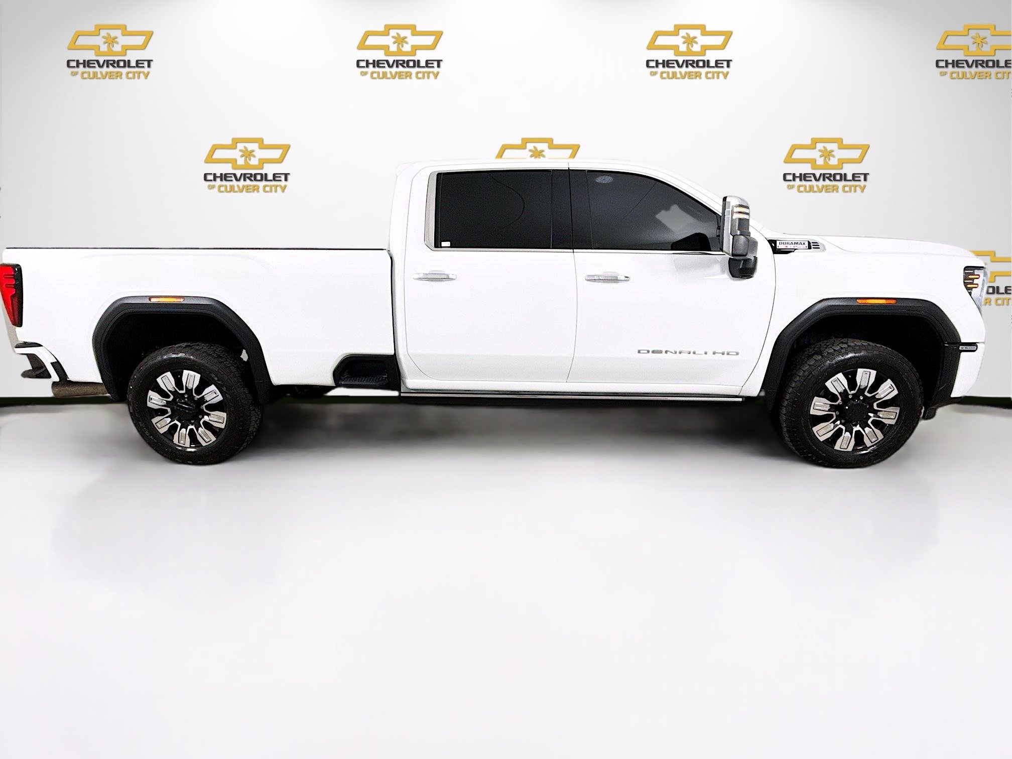 Used 2024 GMC Sierra 3500 Denali w/ Denali Reserve Package AWD/4WD image 9