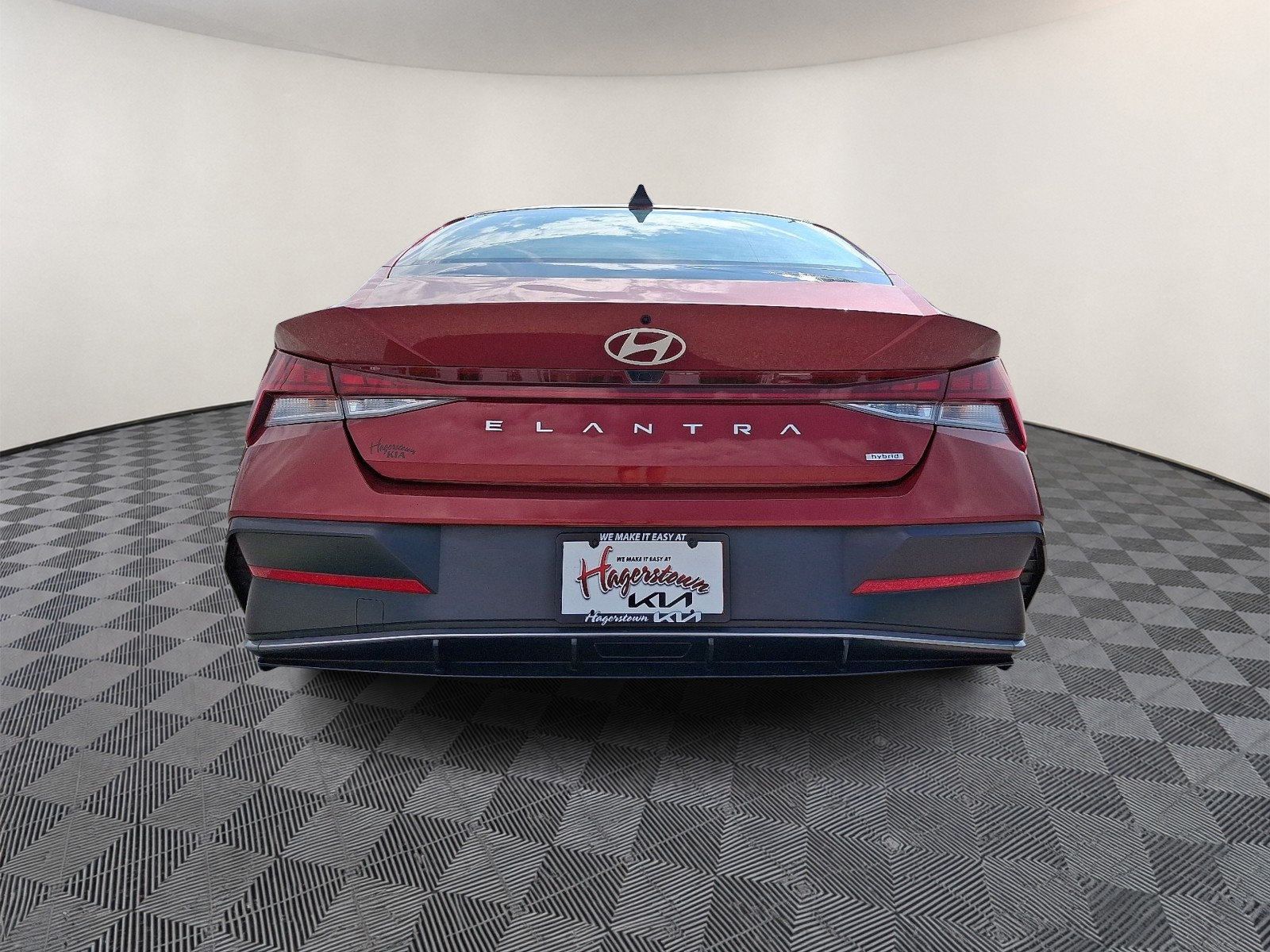 Used 2025 Hyundai Elantra Limited FWD image 5