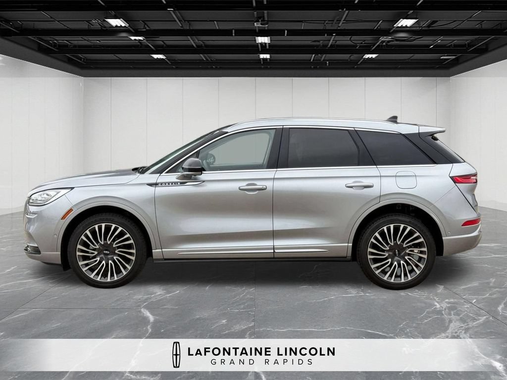 Certified 2022 Lincoln Corsair Reserve w/ Equipment Group 201A AWD/4WD image 2